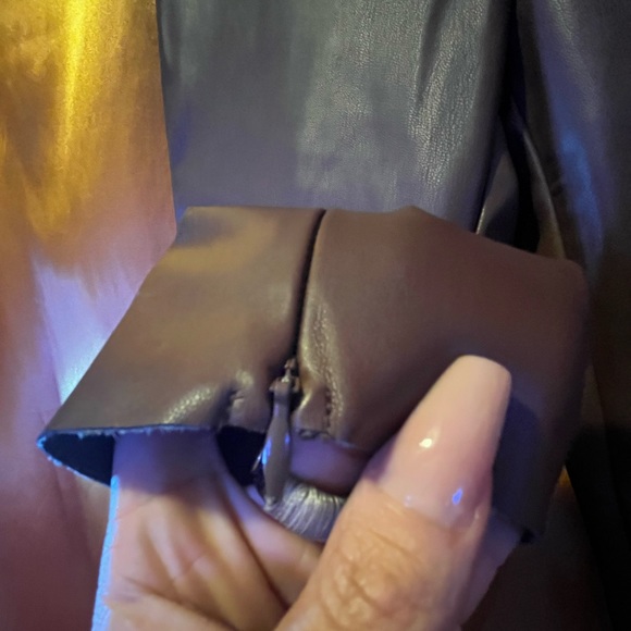 Shayla skinny leg split pant by Meshki - Picture 11 of 15